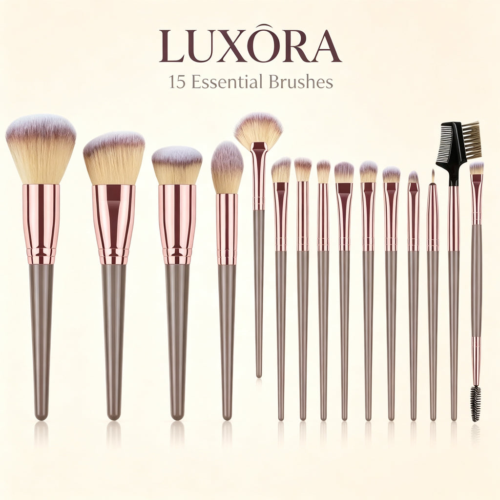 Makeup brush set in storage case