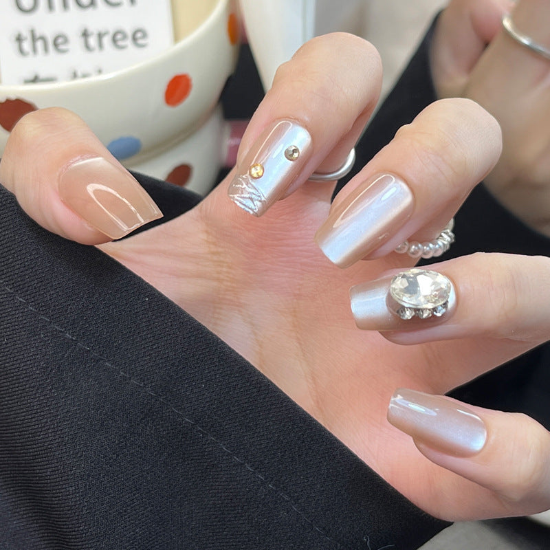 Iced Pearl Chrome press-on nail style