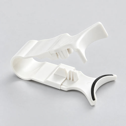 White magnetic lash applicator